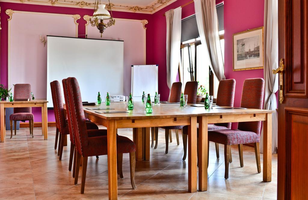 Hotel Sportwerk Tyniec Maly Zewnętrze zdjęcie
