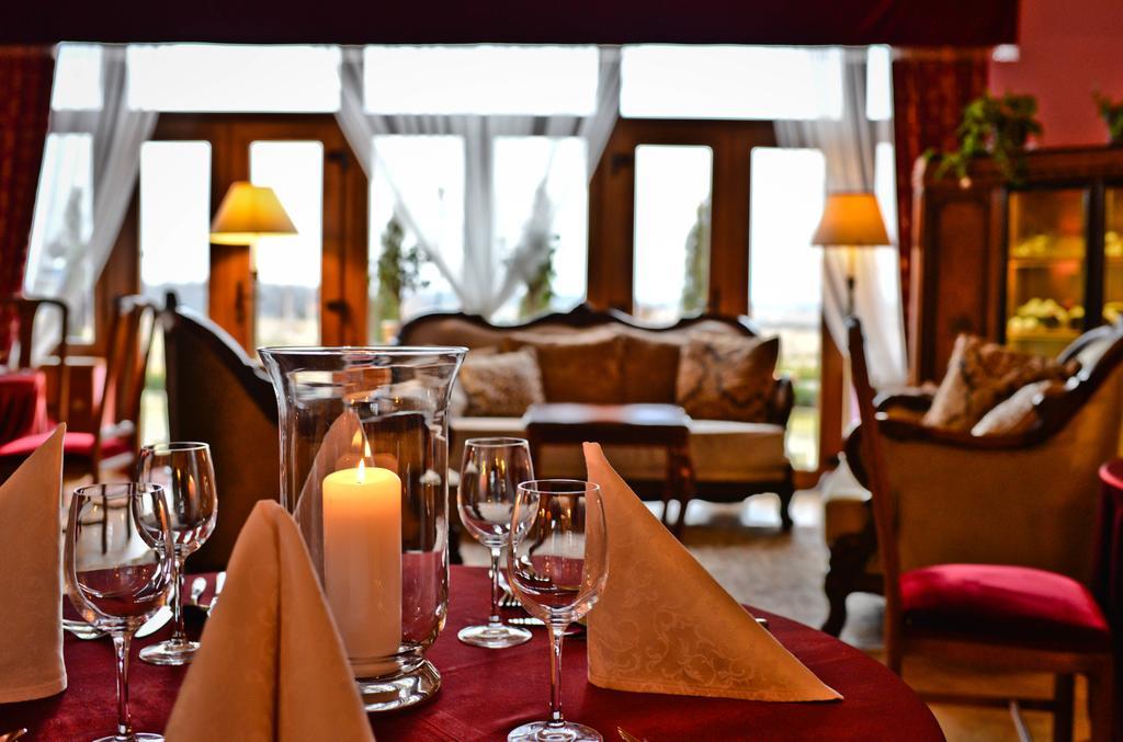 Hotel Sportwerk Tyniec Maly Zewnętrze zdjęcie